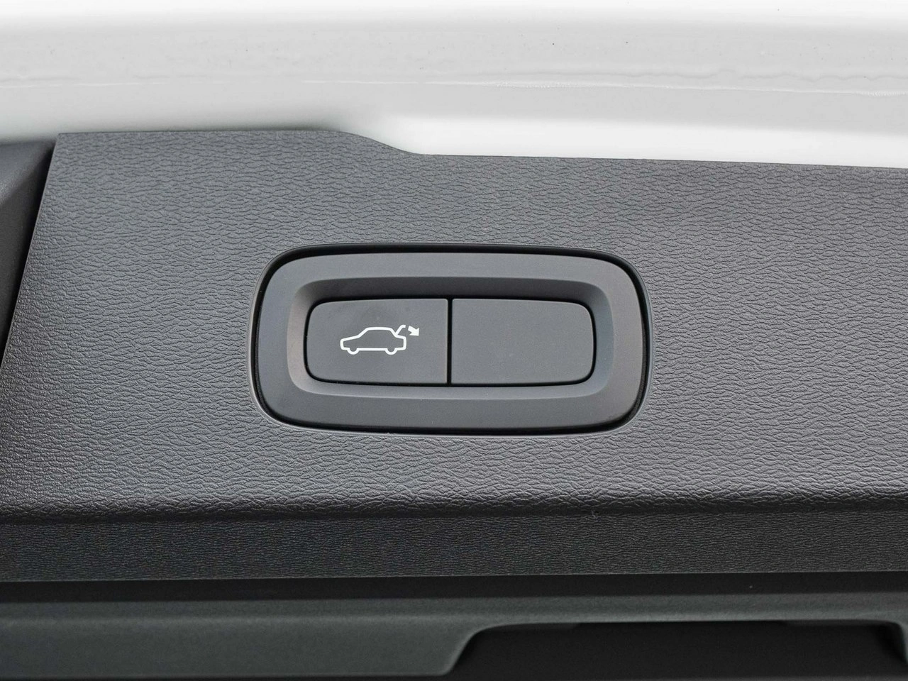 Volvo V60 Cross Country - Zdjęcie 29