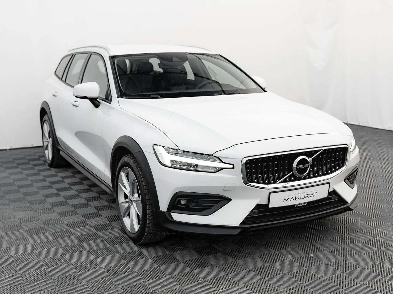 Volvo V60 Cross Country - Zdjęcie 2
