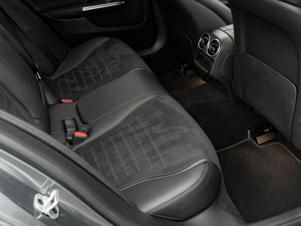 Mercedes C 220 - Zdjęcie 28