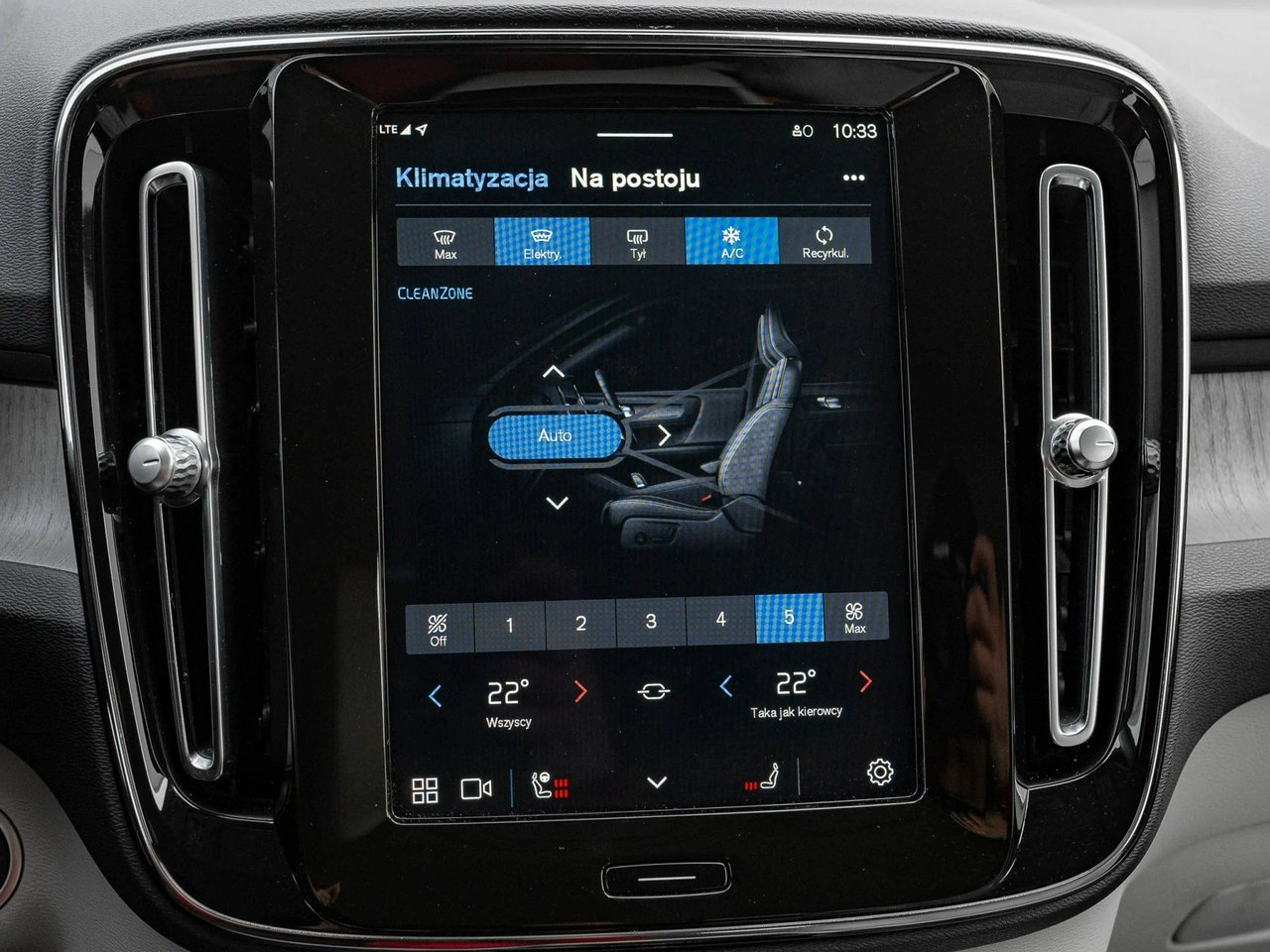 Volvo XC 40 - Zdjęcie 20