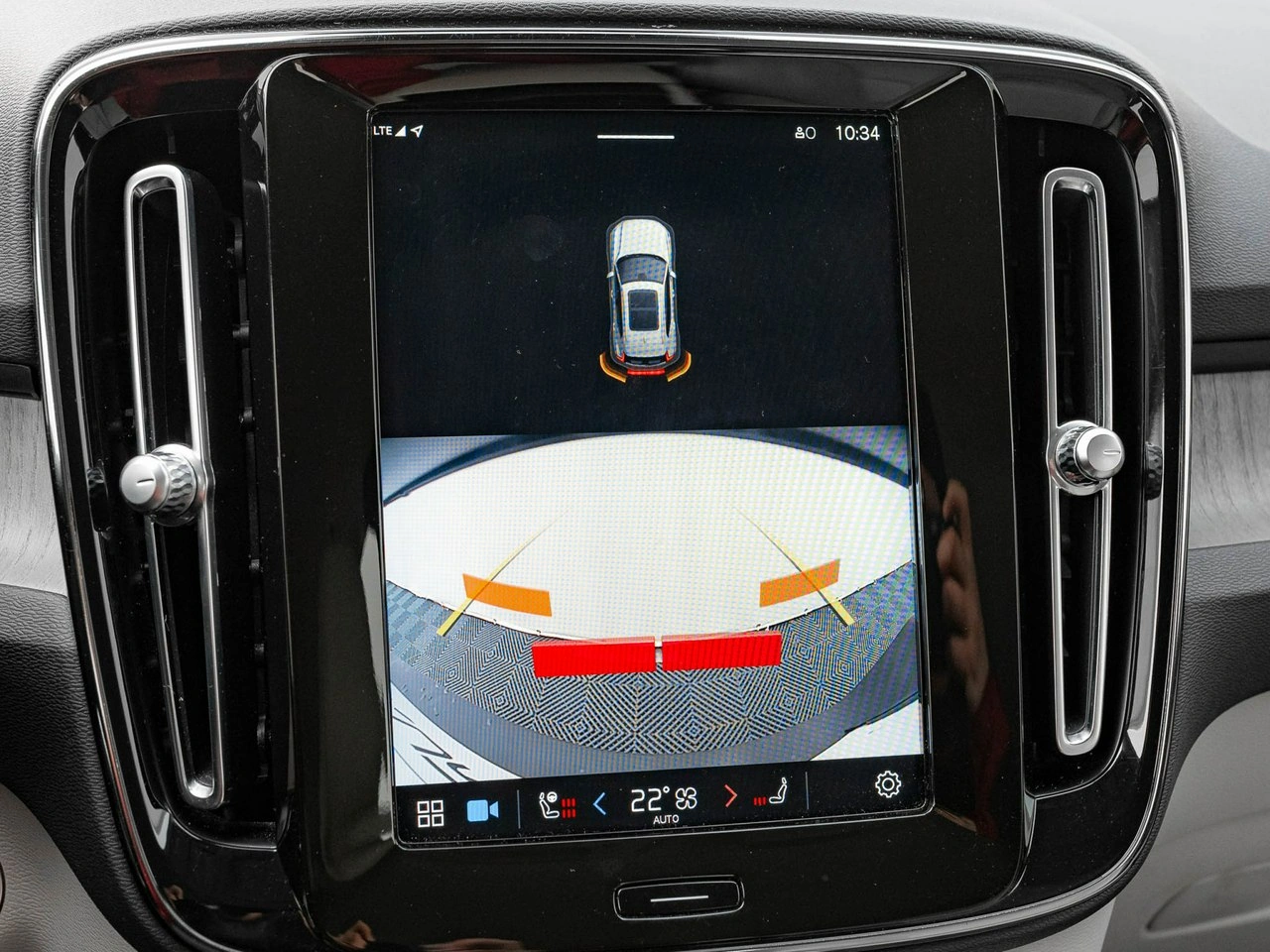 Volvo XC 40 - Zdjęcie 21