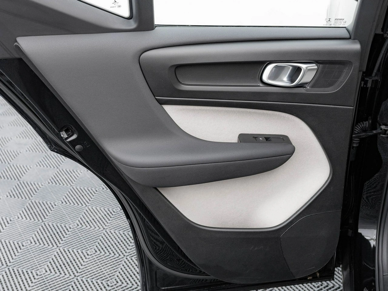 Volvo XC 40 - Zdjęcie 22