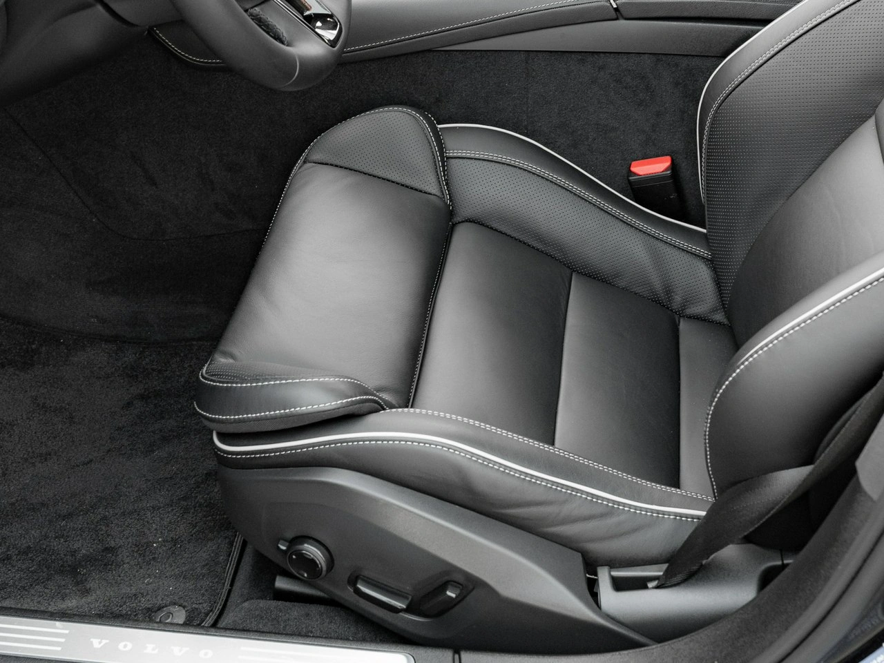 Volvo S90 - Zdjęcie 11