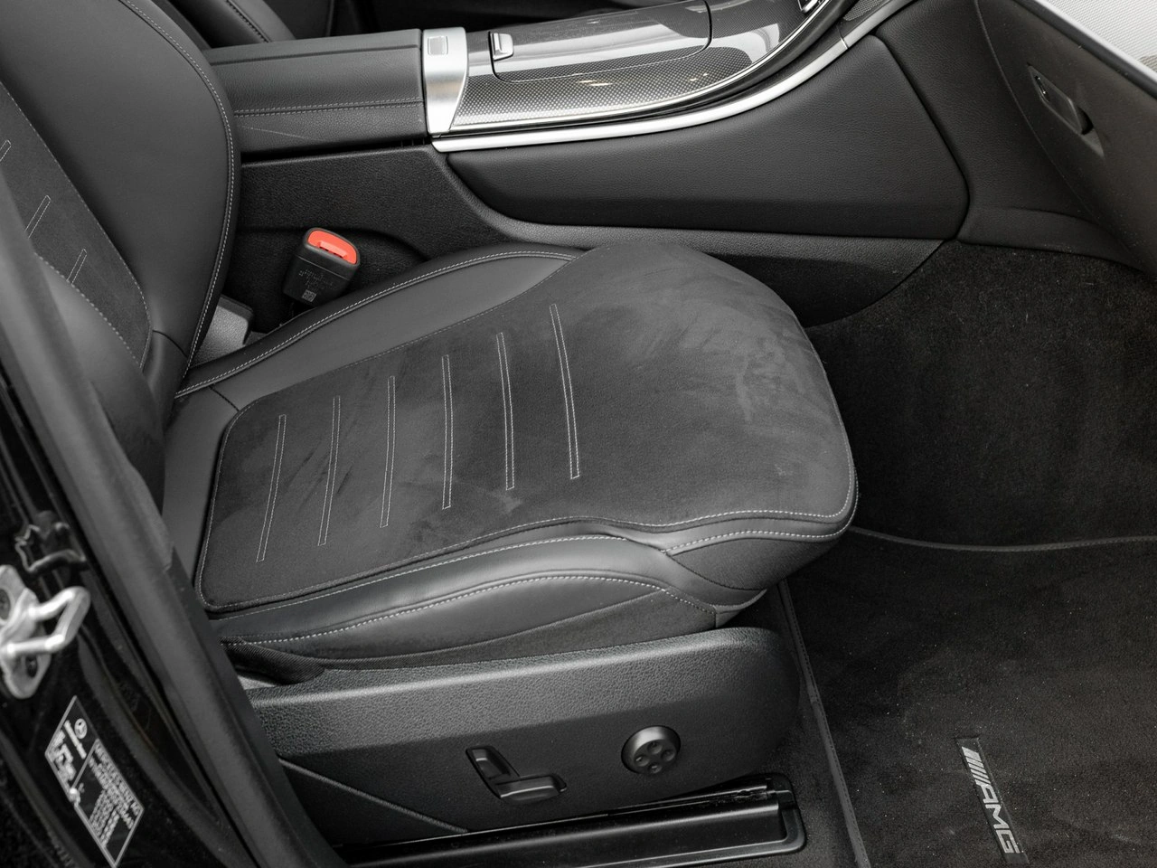 Mercedes GLC 220 - Zdjęcie 27