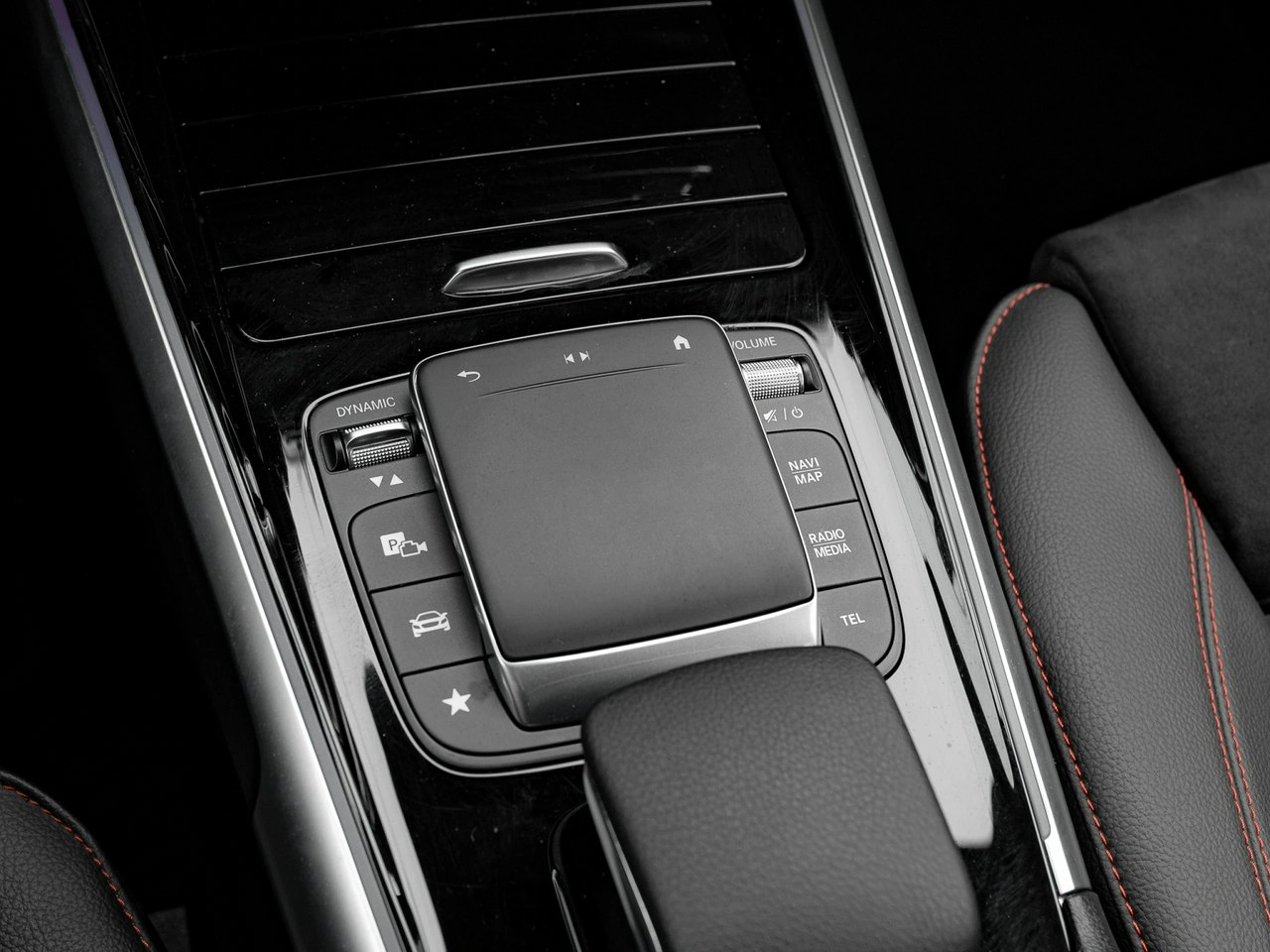 Mercedes EQB - Zdjęcie 16