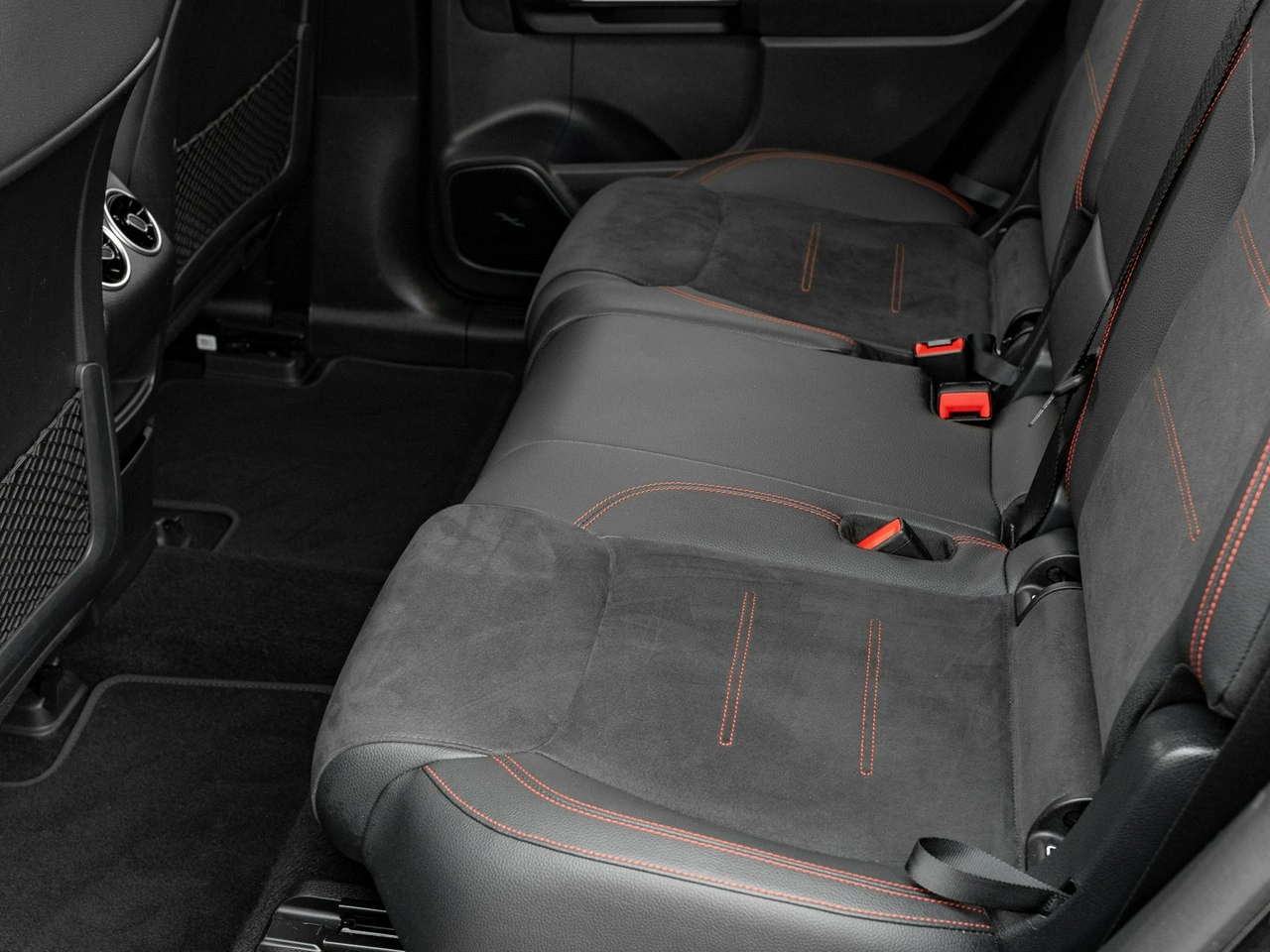 Mercedes EQB - Zdjęcie 23