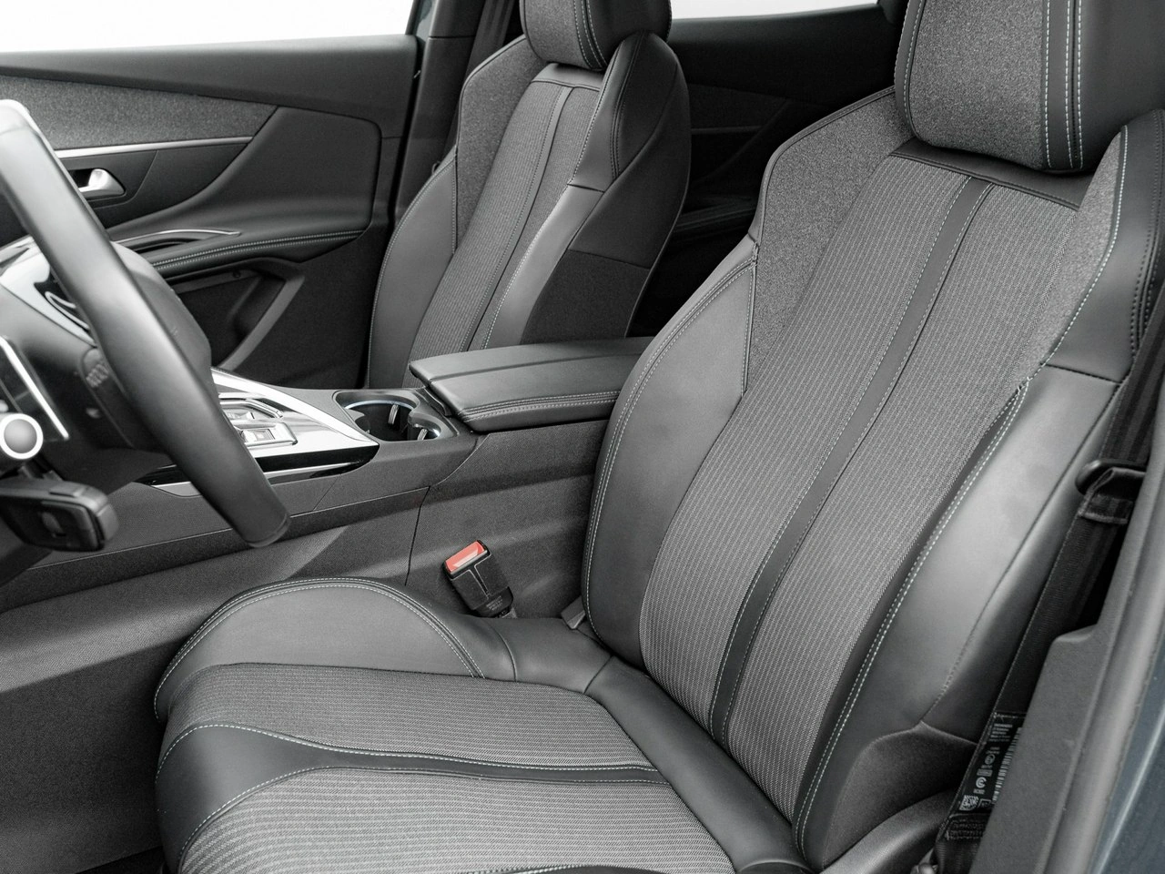 Peugeot 3008 - Zdjęcie 13