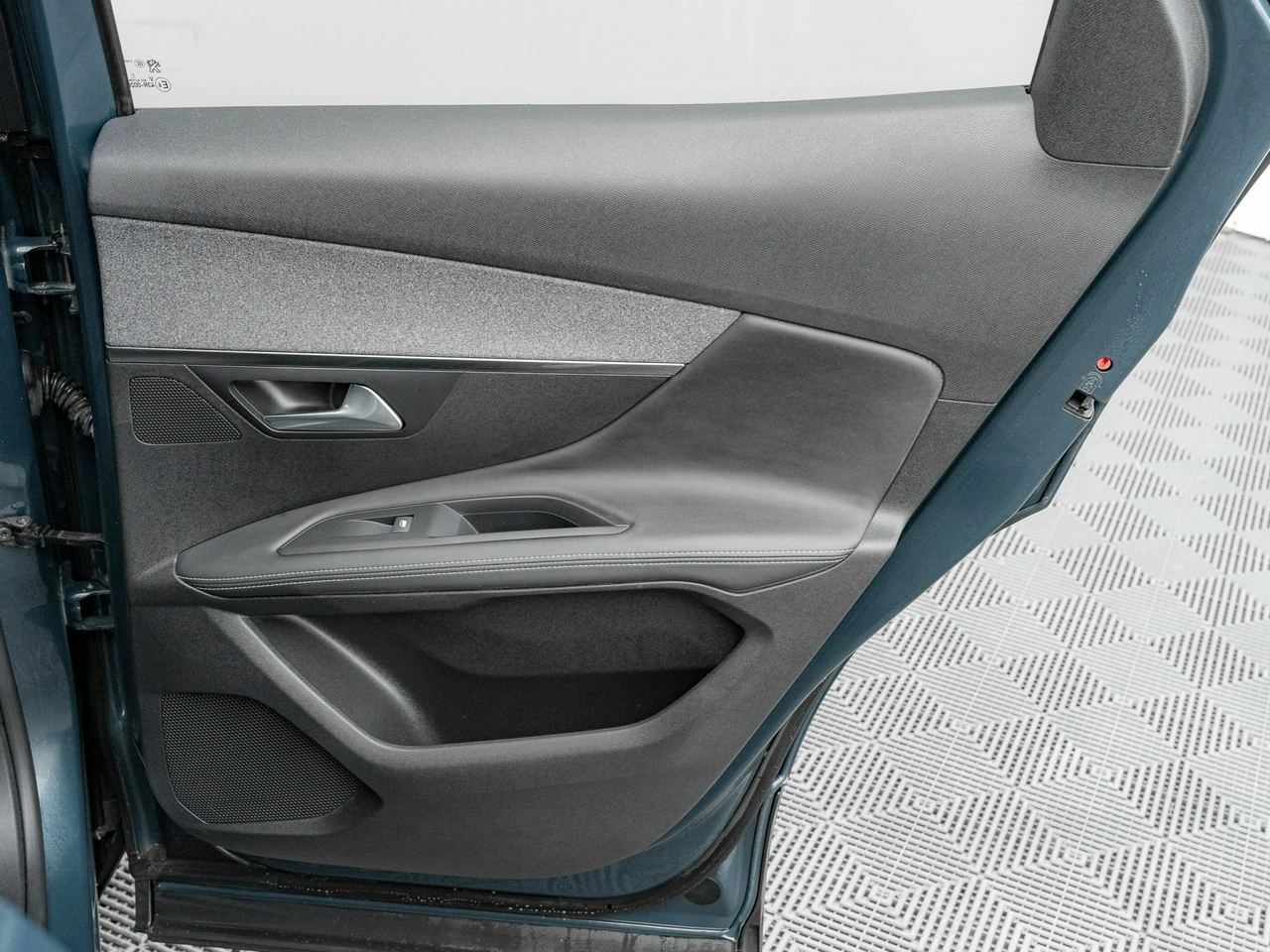 Peugeot 3008 - Zdjęcie 27