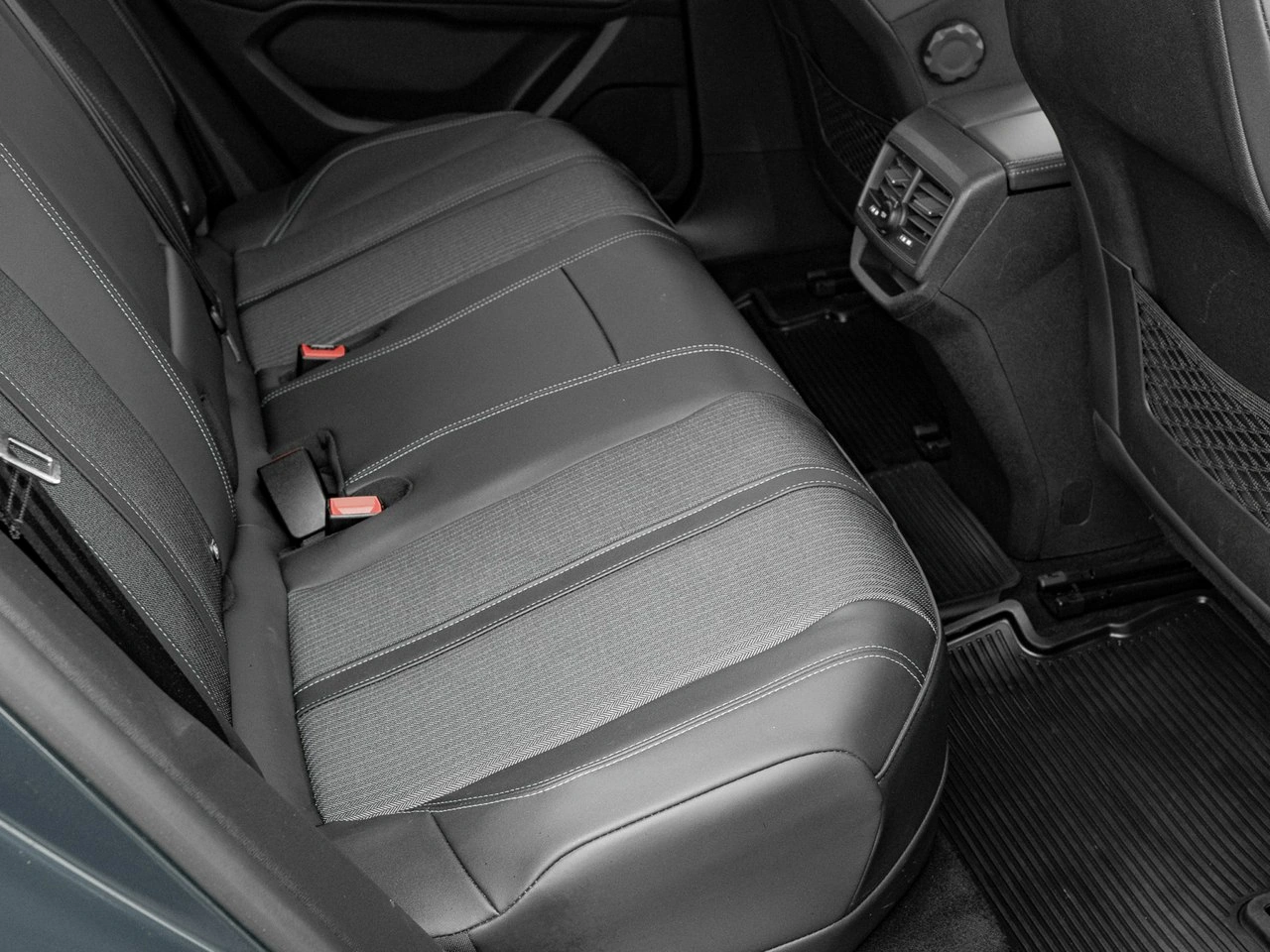 Peugeot 3008 - Zdjęcie 28