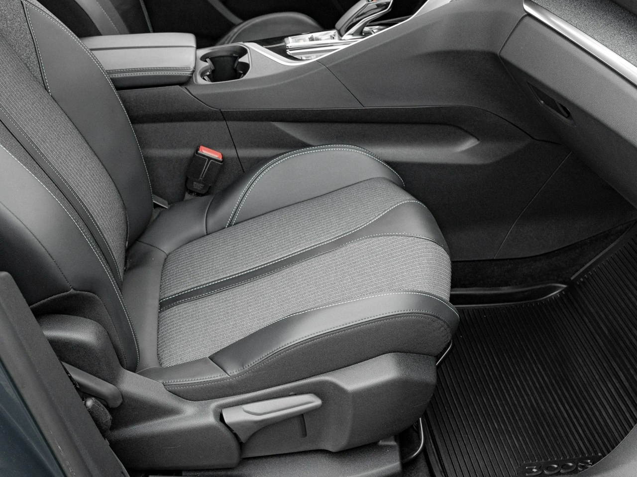 Peugeot 3008 - Zdjęcie 30