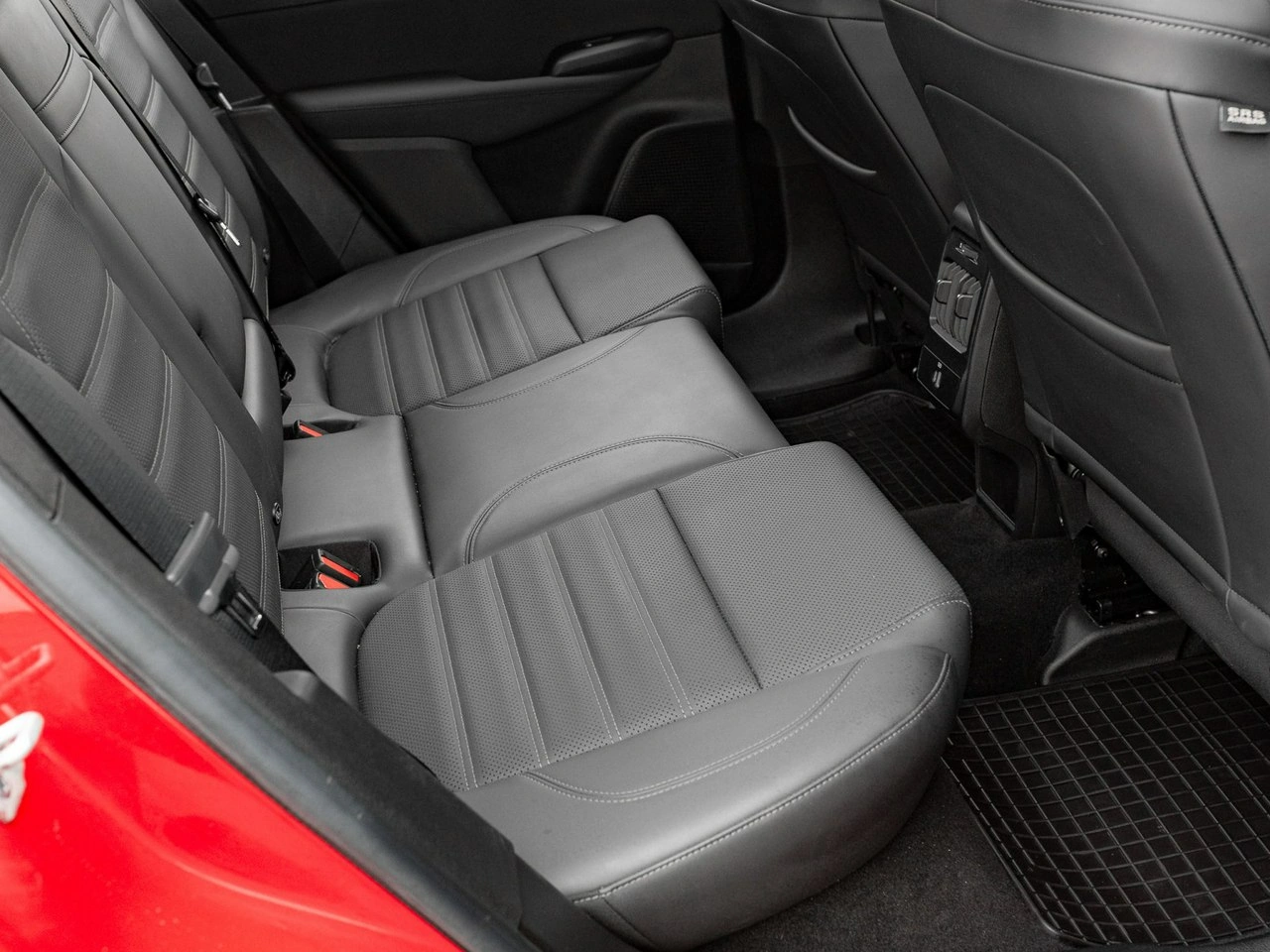 Alfa Romeo Tonale - Zdjęcie 29