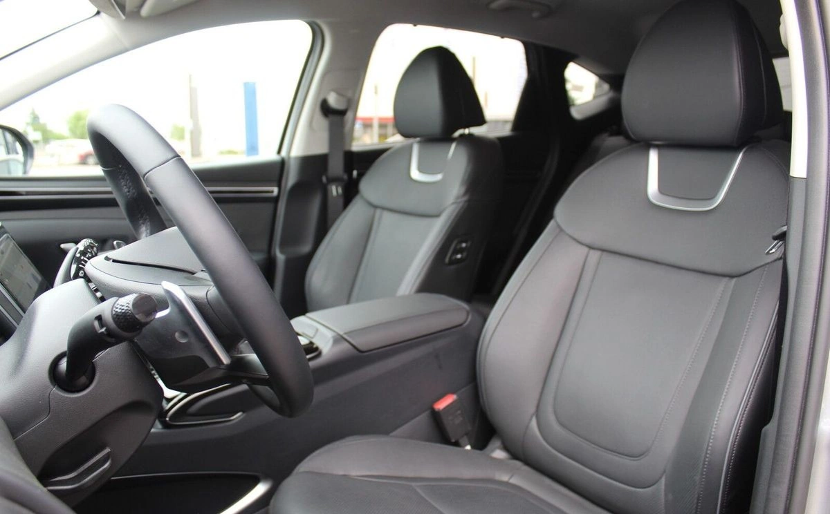 Hyundai Tucson - Zdjęcie 25