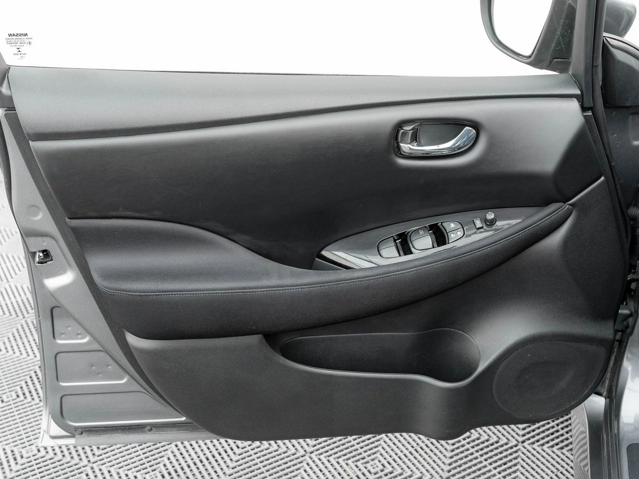 Nissan Leaf - Zdjęcie 11