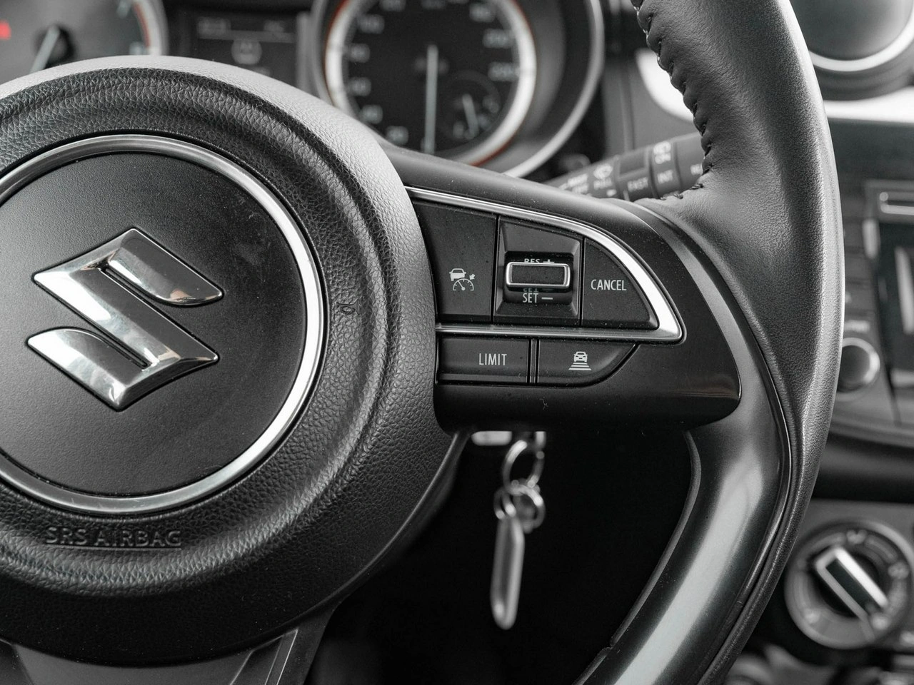 Suzuki Swift - Zdjęcie 13