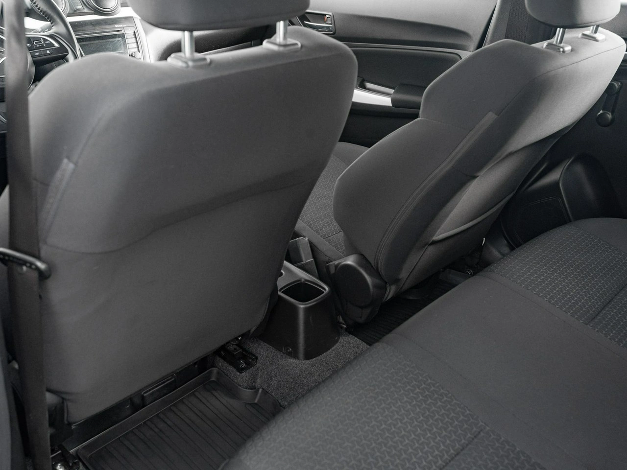 Suzuki Swift - Zdjęcie 18