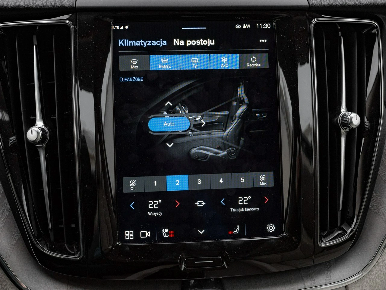 Volvo XC 60 - Zdjęcie 18