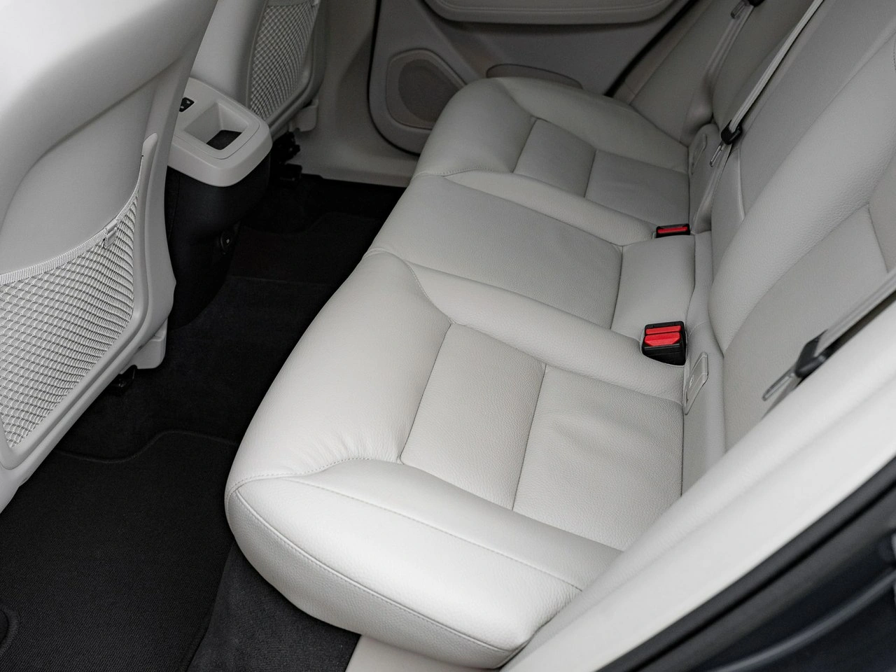 Volvo XC 60 - Zdjęcie 22