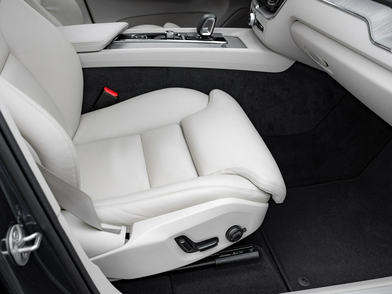 Volvo XC 60 - Zdjęcie 25