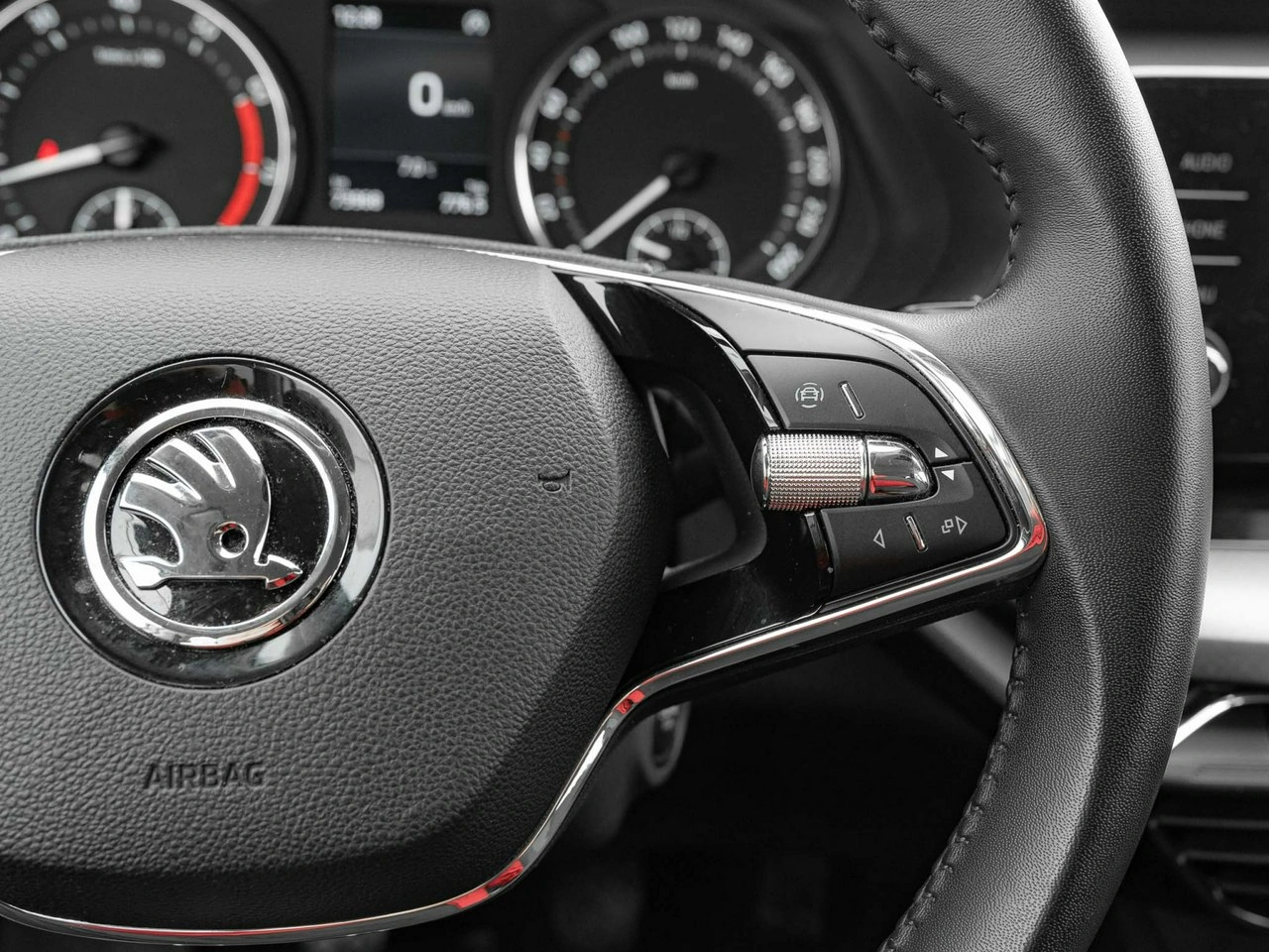 Skoda Octavia - Zdjęcie 16