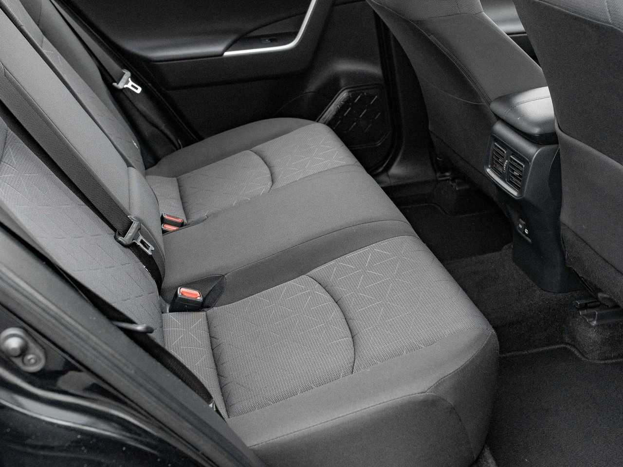 Toyota RAV-4 - Zdjęcie 30