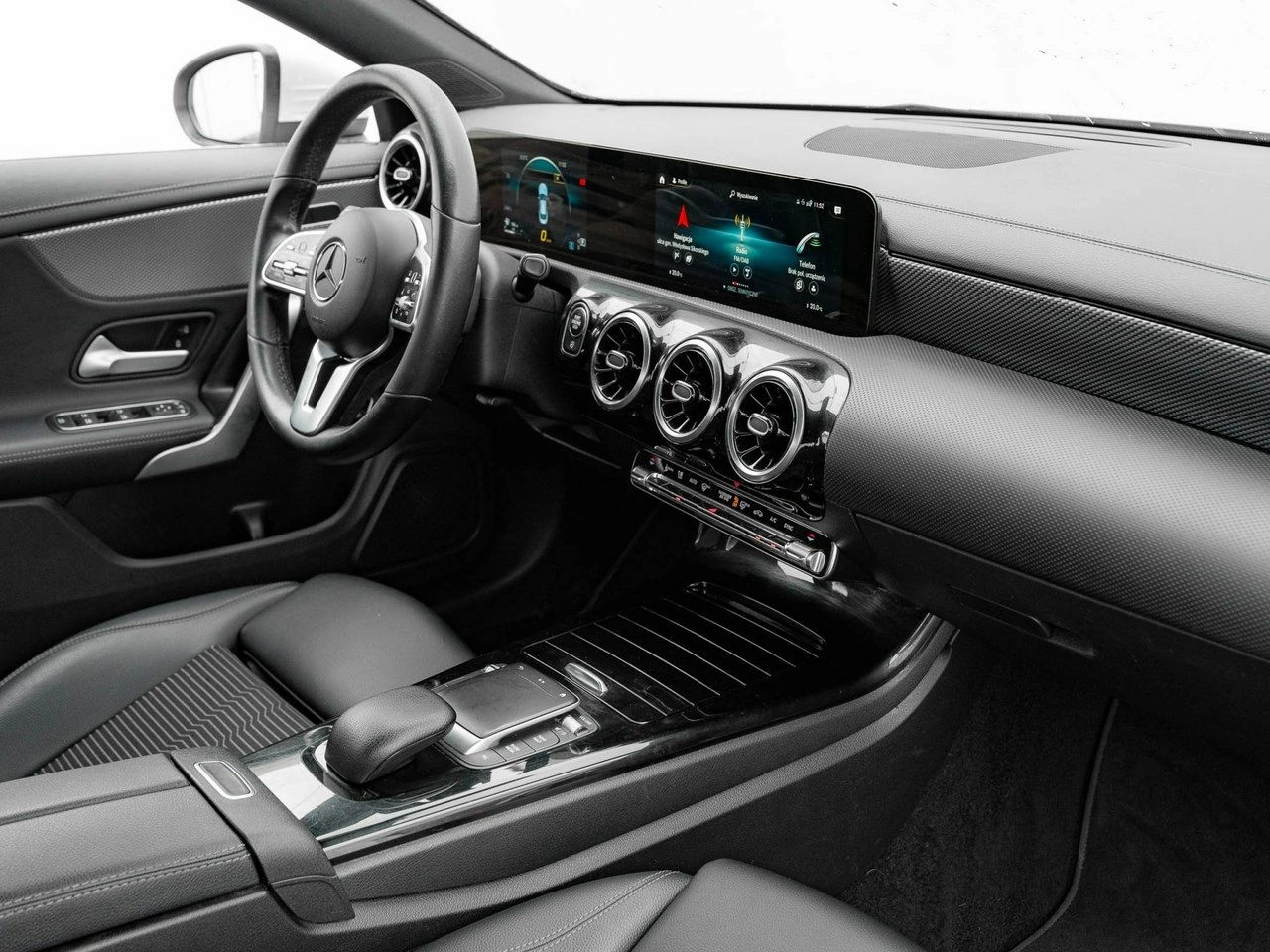 Mercedes CLA 180 - Zdjęcie 28