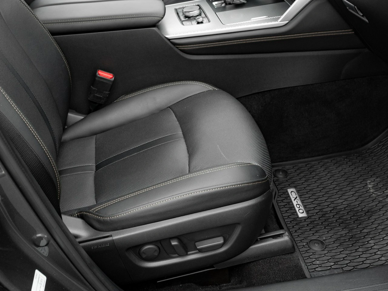 Mazda CX-60 - Zdjęcie 32