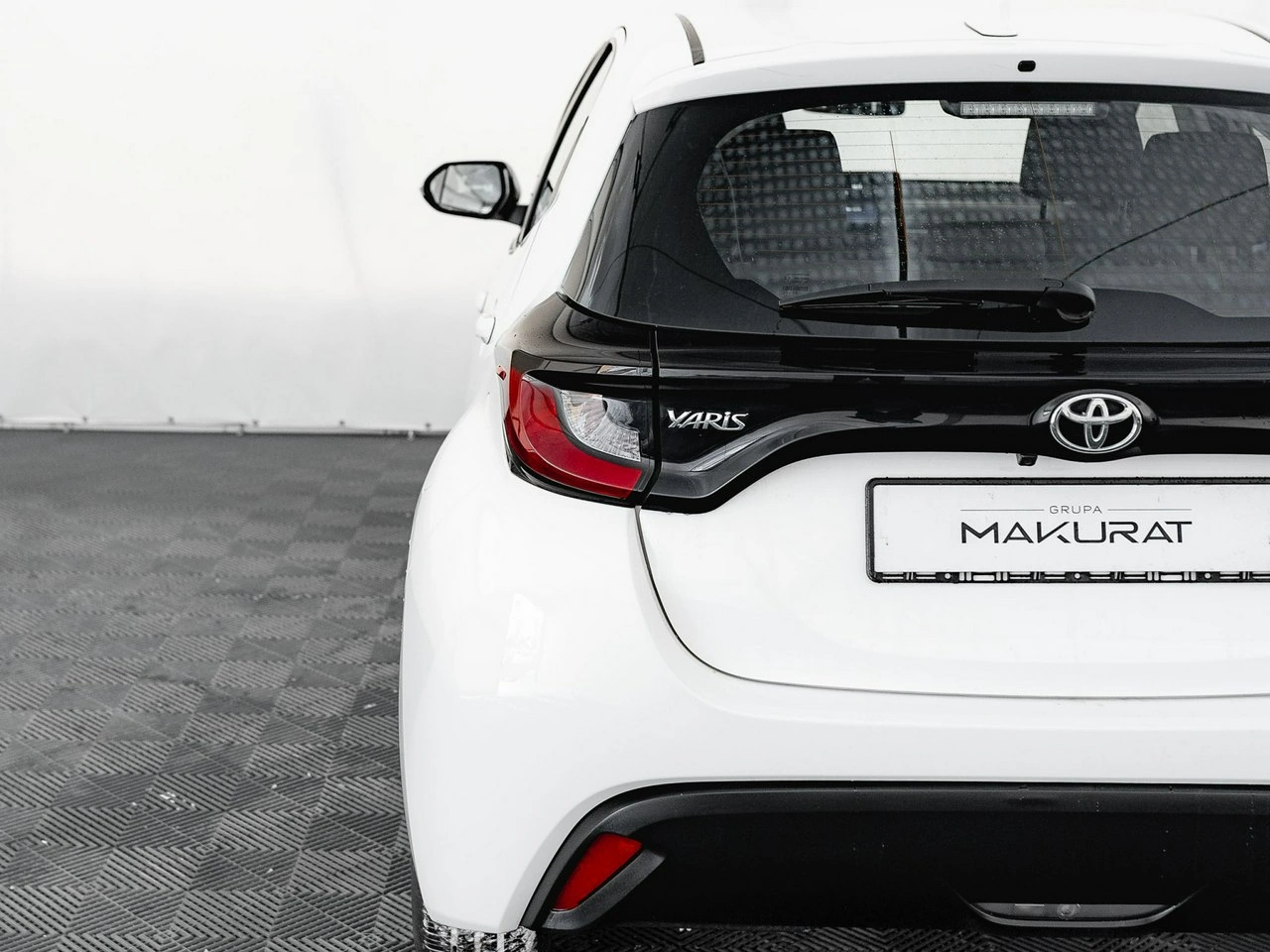 Toyota Yaris - Zdjęcie 9