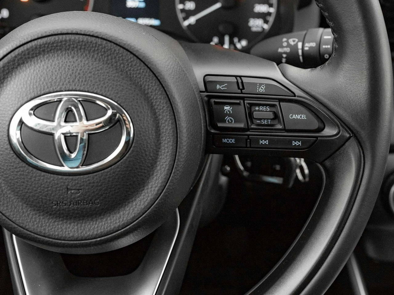 Toyota Yaris - Zdjęcie 15