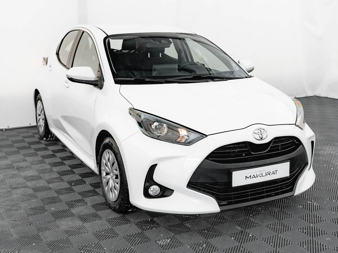 Toyota Yaris - Zdjęcie 2