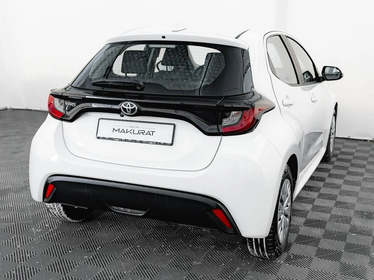 Toyota Yaris - Zdjęcie 4