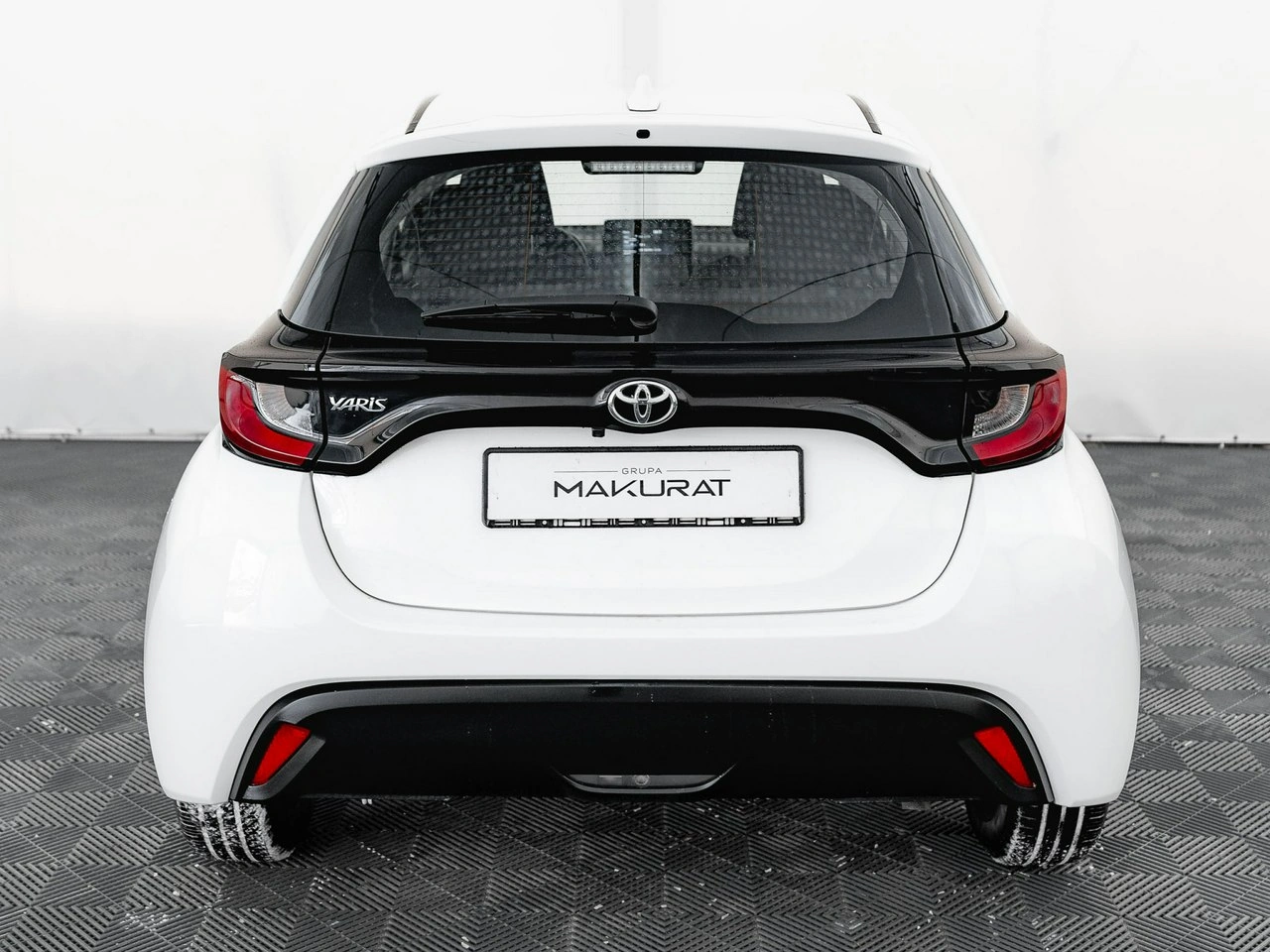 Toyota Yaris - Zdjęcie 8