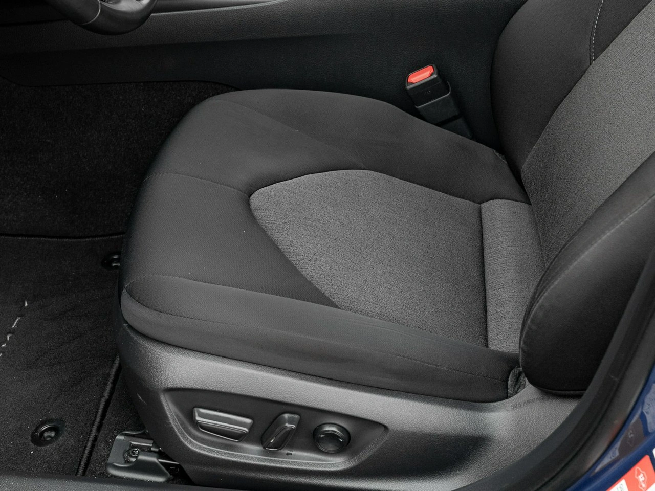 Toyota Camry - Zdjęcie 12