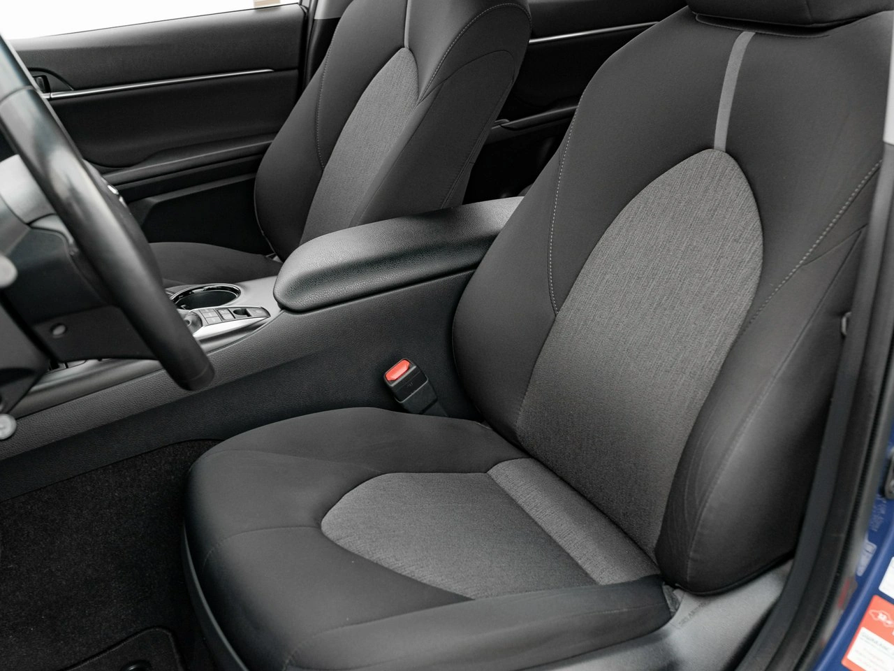 Toyota Camry - Zdjęcie 13