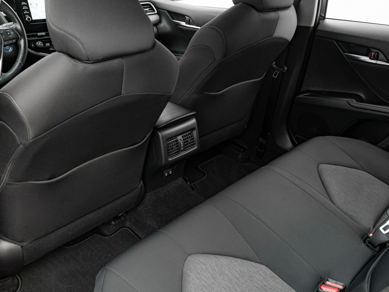 Toyota Camry - Zdjęcie 24