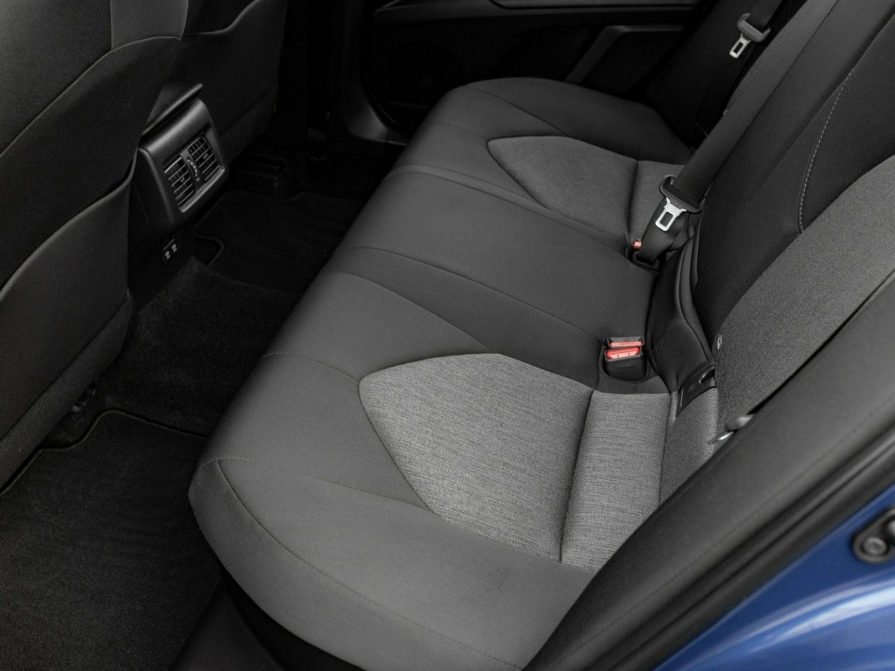 Toyota Camry - Zdjęcie 25