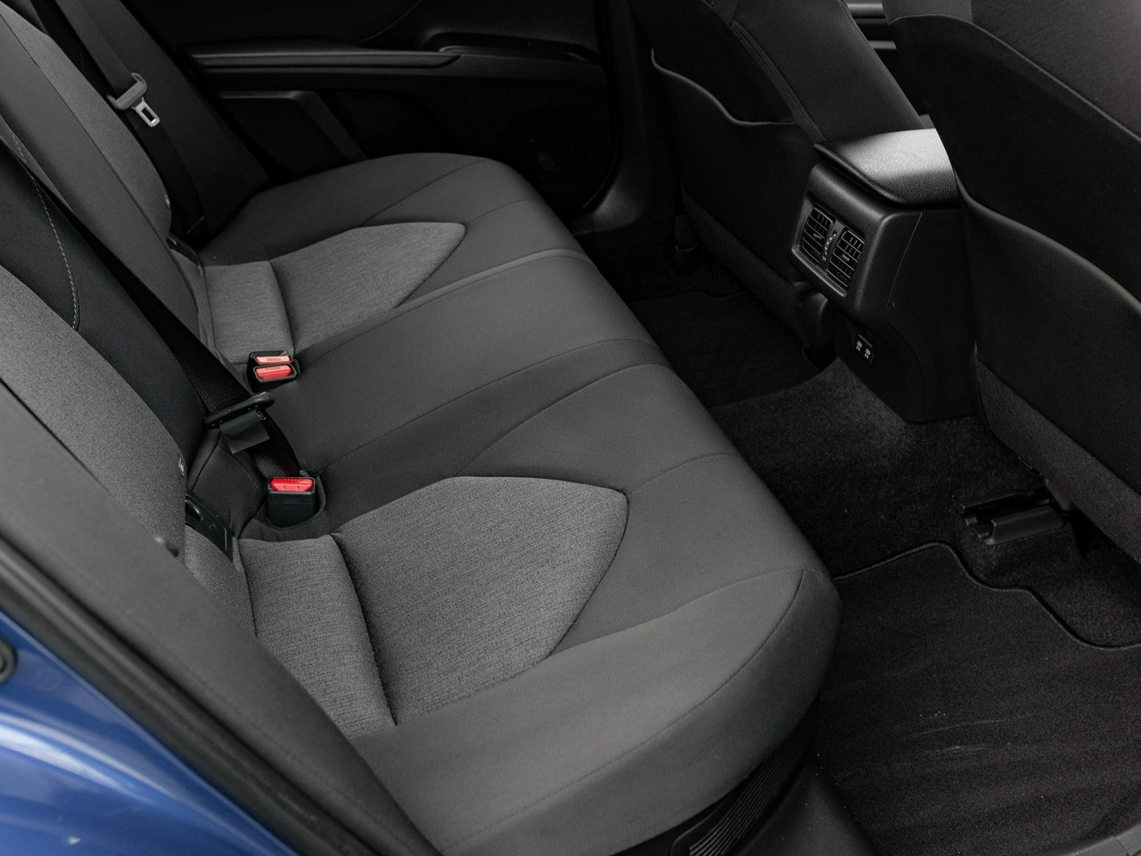 Toyota Camry - Zdjęcie 27