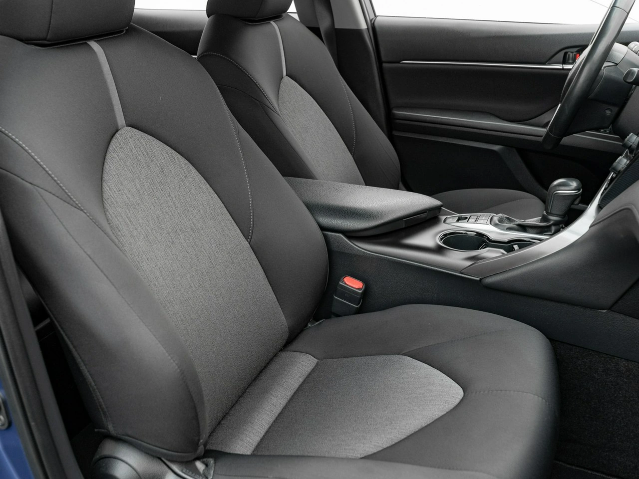 Toyota Camry - Zdjęcie 29