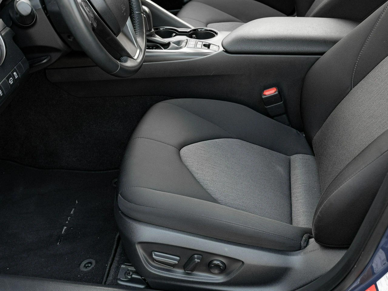 Toyota Camry - Zdjęcie 9