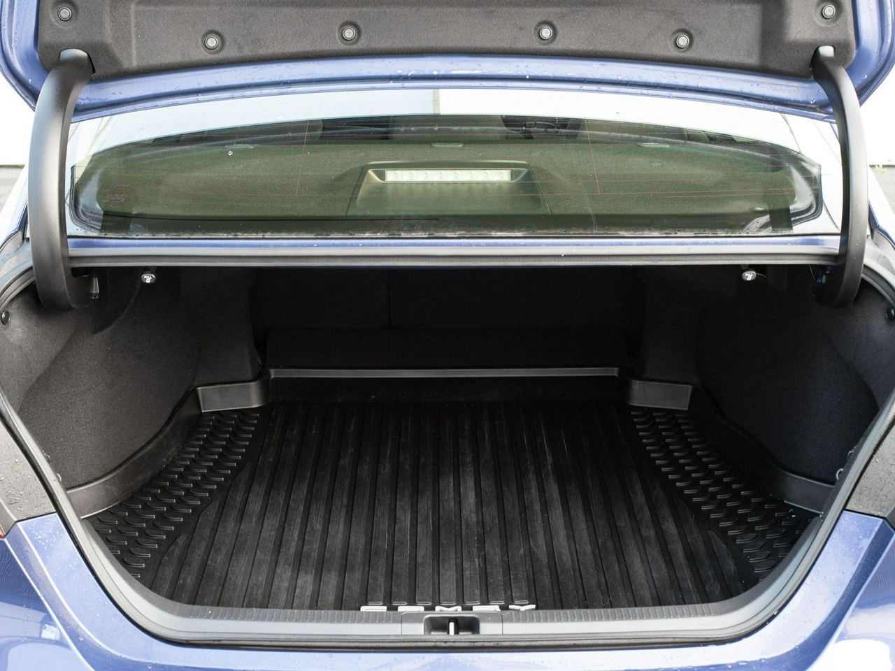 Toyota Camry - Zdjęcie 24