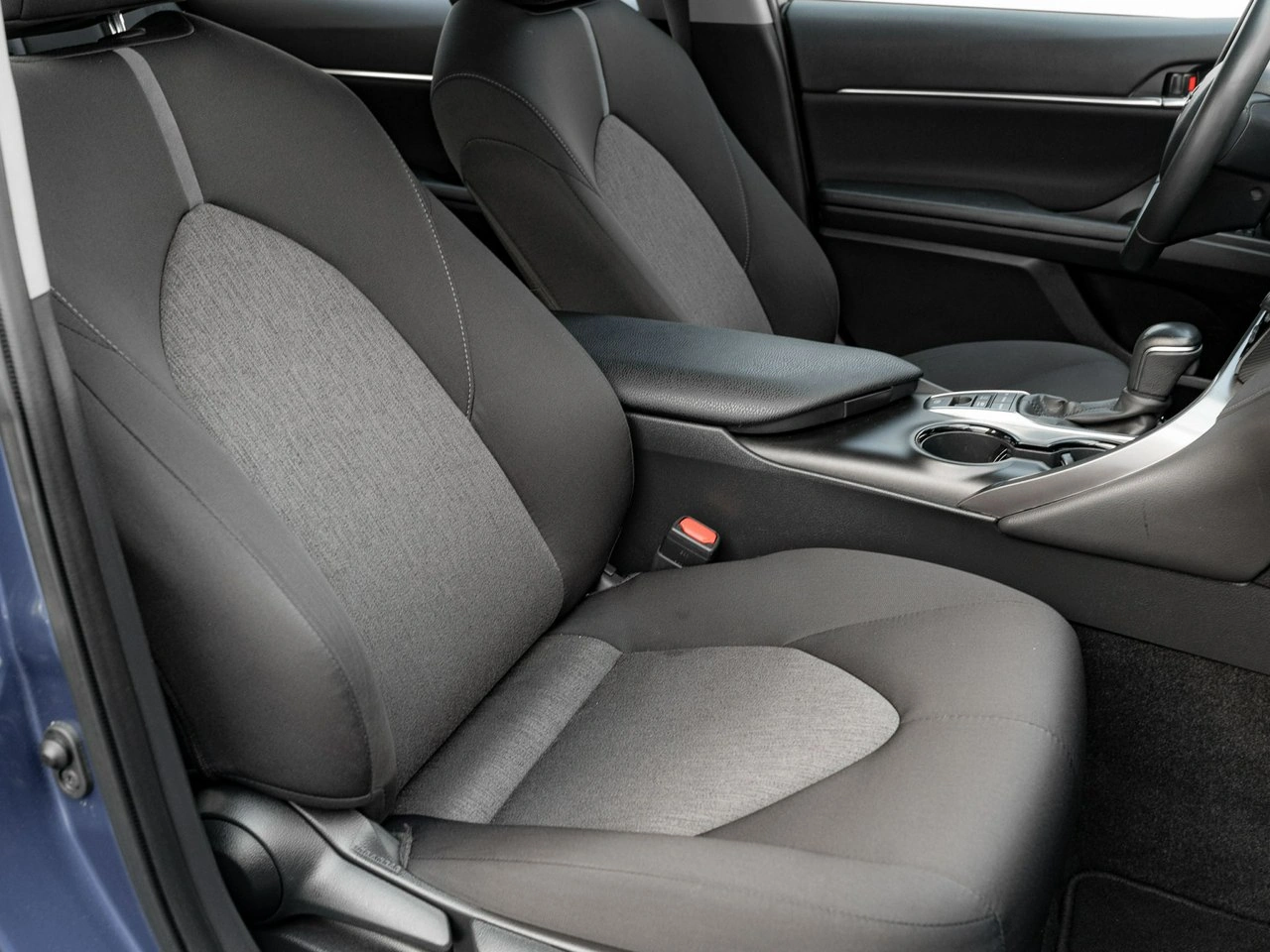 Toyota Camry - Zdjęcie 26