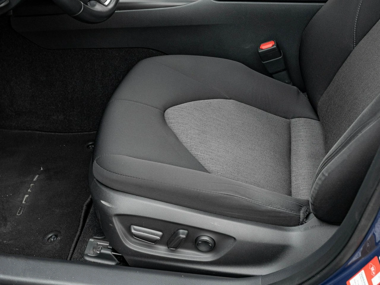 Toyota Camry - Zdjęcie 10