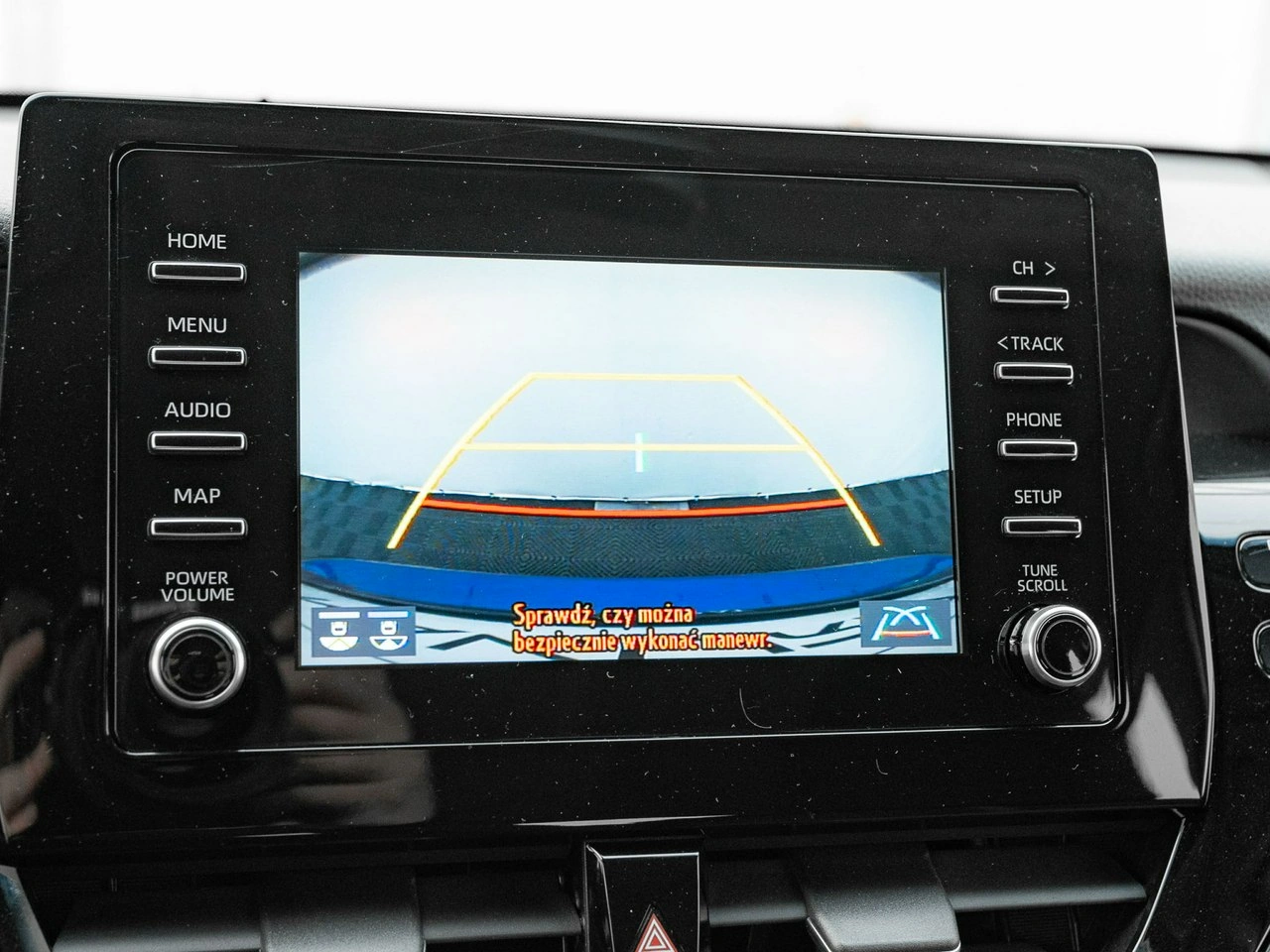 Toyota Camry - Zdjęcie 20