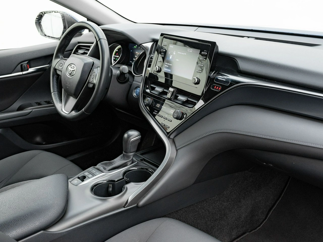 Toyota Camry - Zdjęcie 28