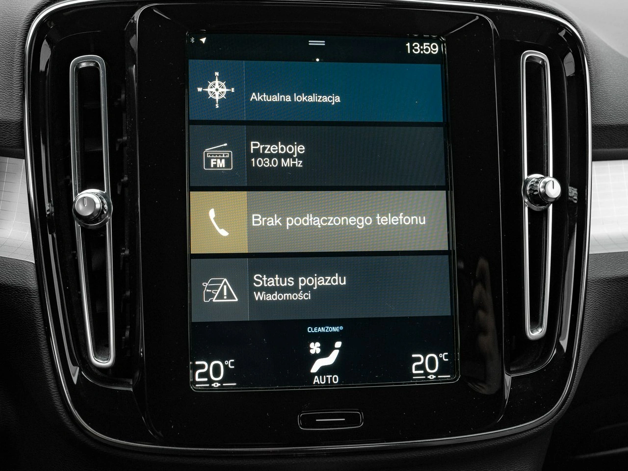 Volvo XC 40 - Zdjęcie 18