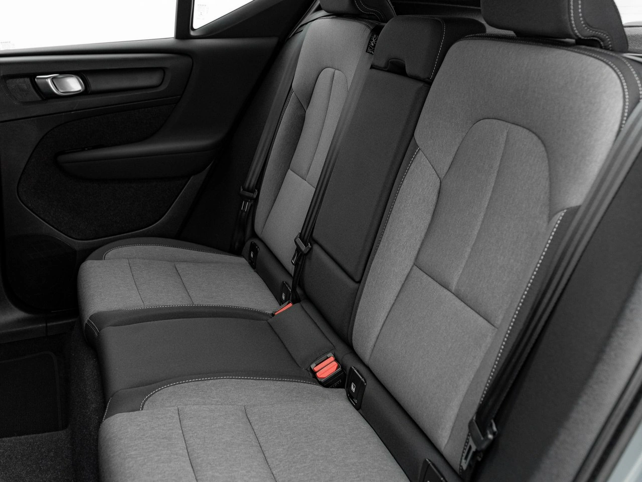 Volvo XC 40 - Zdjęcie 26