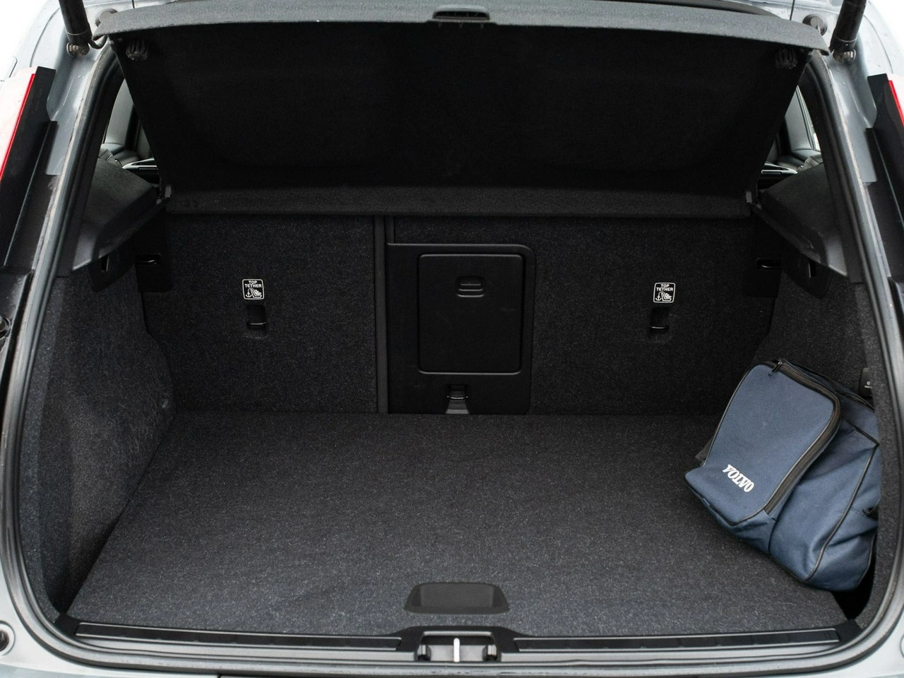 Volvo XC 40 - Zdjęcie 27