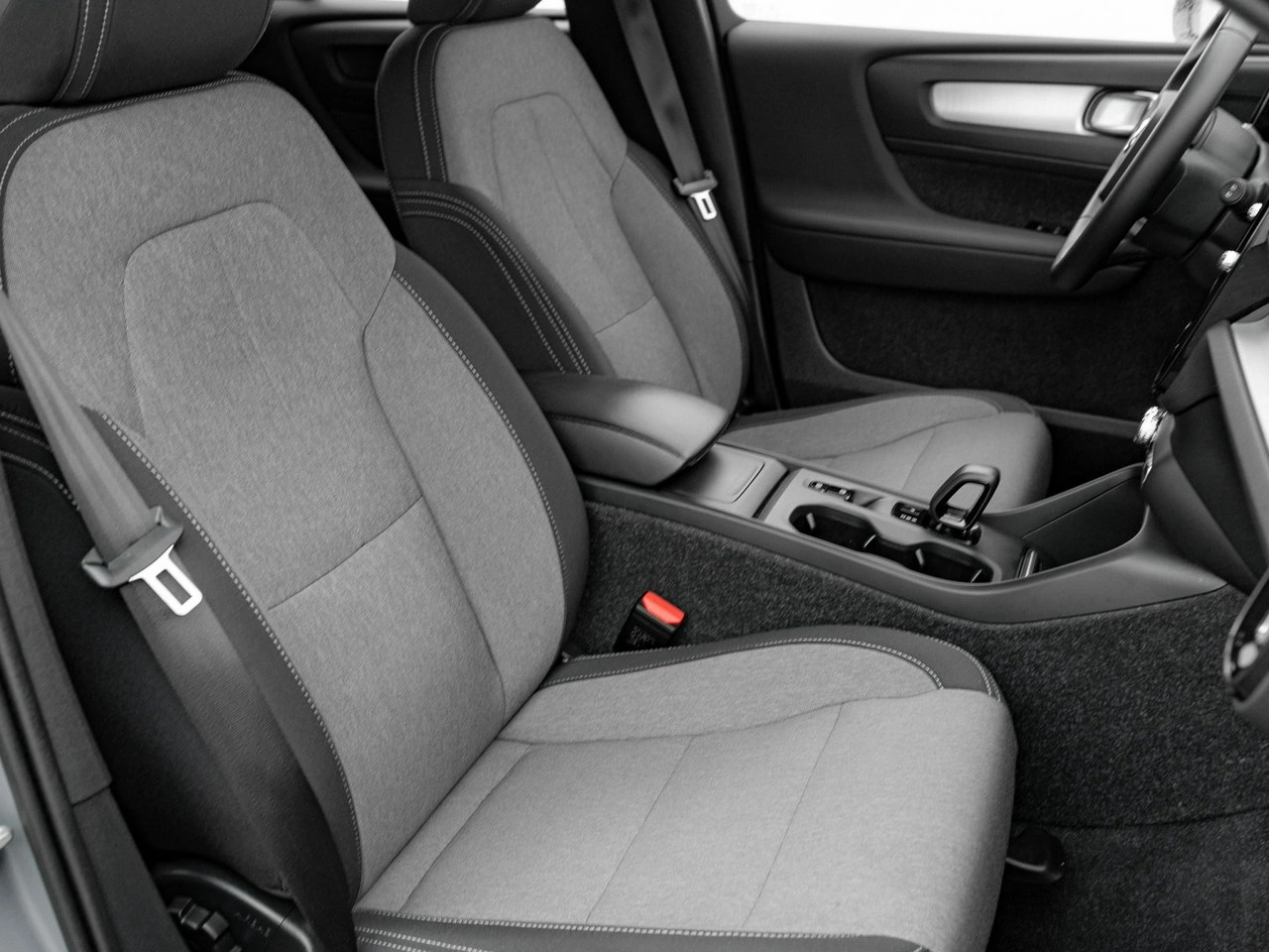 Volvo XC 40 - Zdjęcie 30