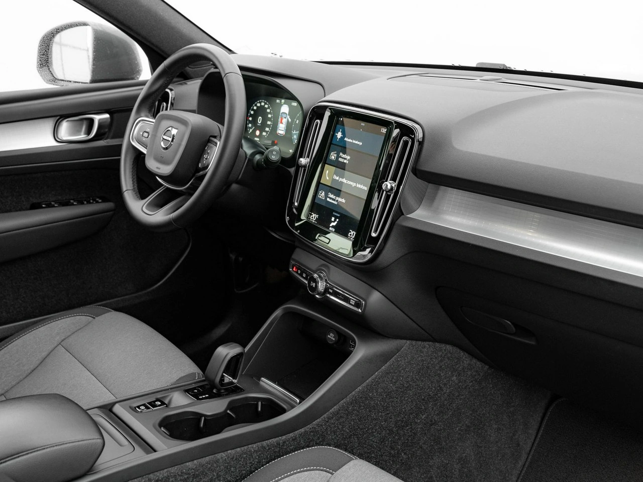 Volvo XC 40 - Zdjęcie 32