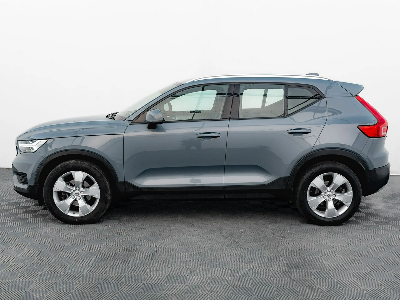 Volvo XC 40 - Zdjęcie 8
