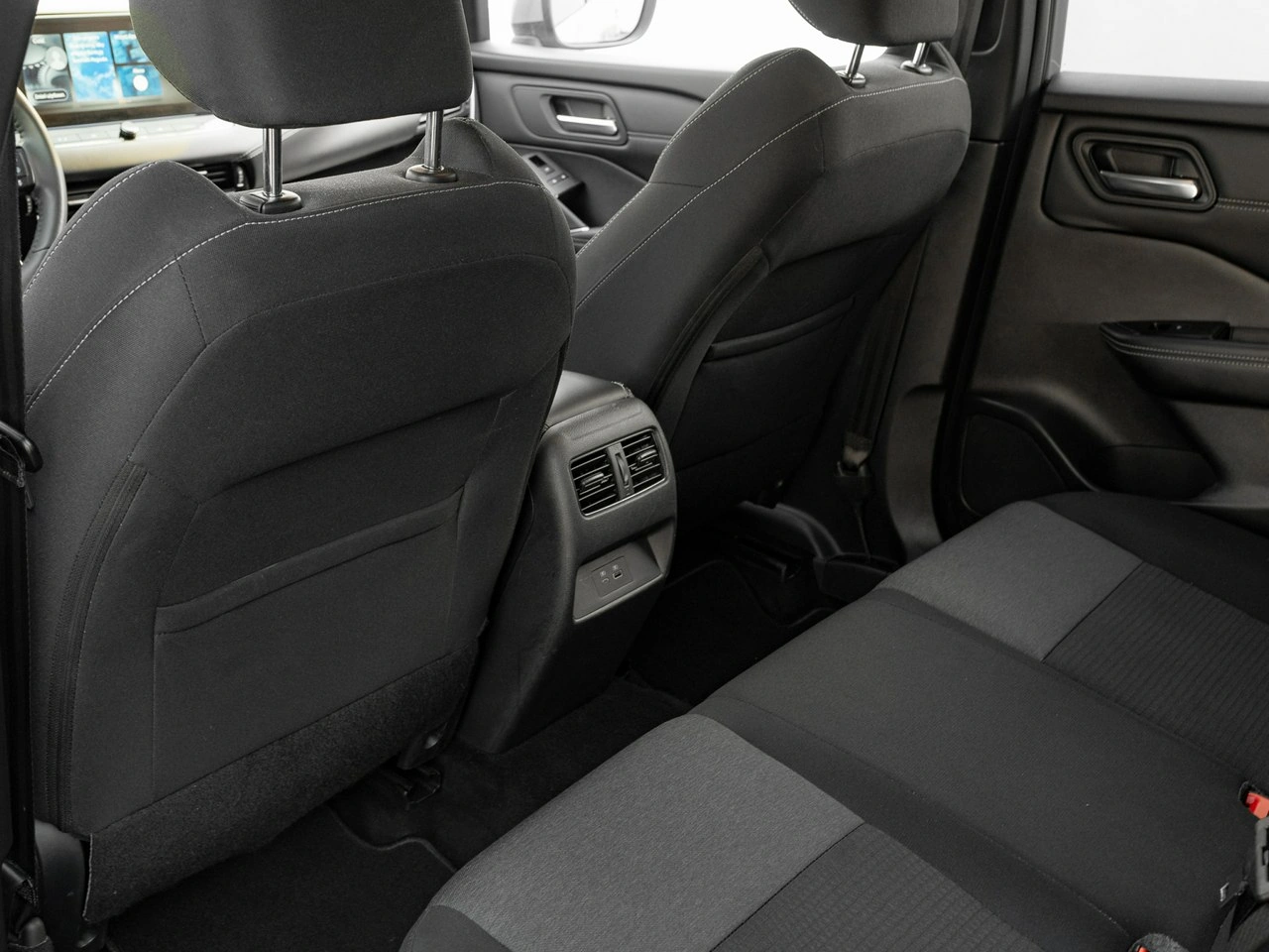 Nissan Qashqai - Zdjęcie 25